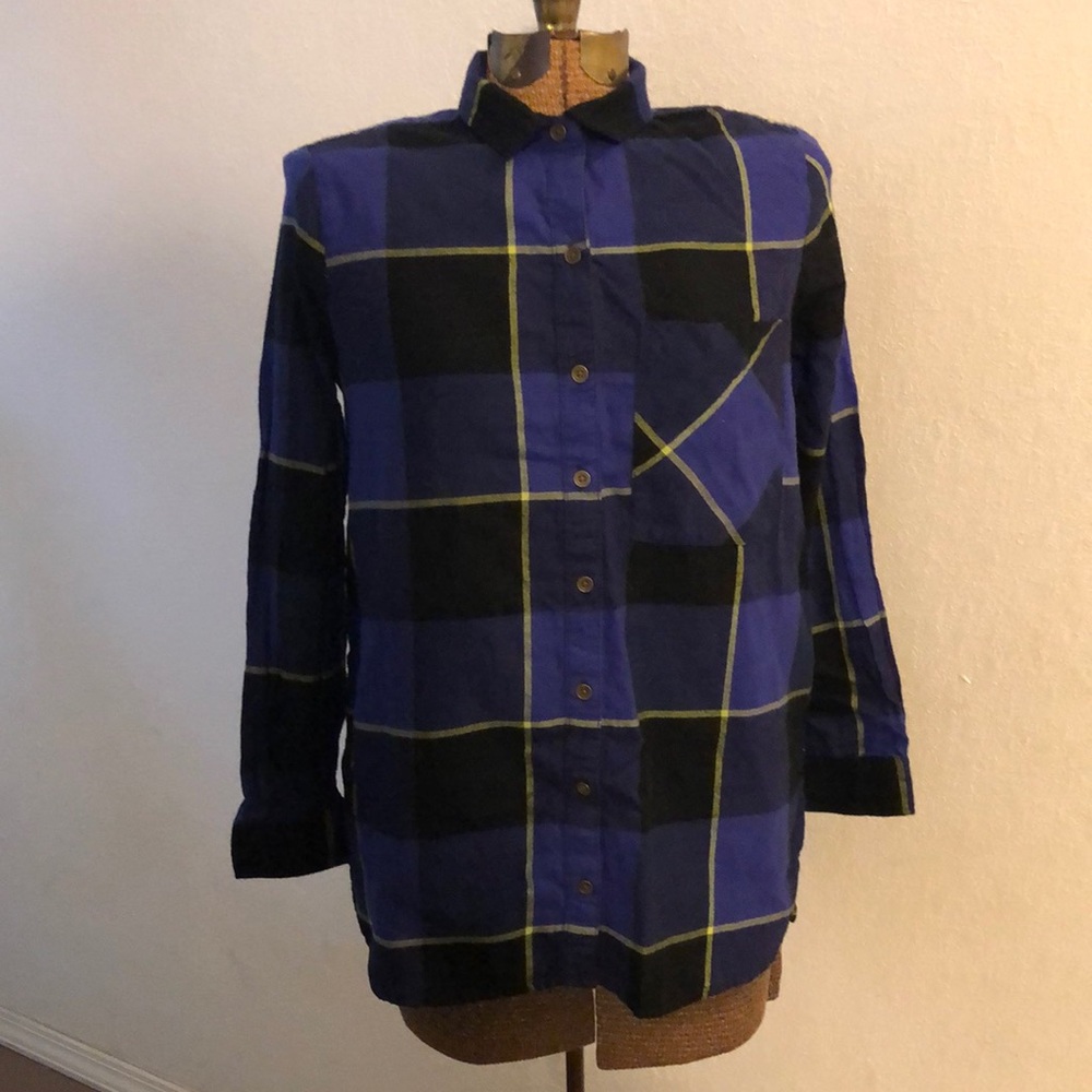 Forever 21 blouse in M made of 100% cotton